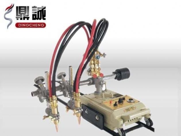 點擊查看詳細信息<br>標題：雙頭多頭火焰切割機 閱讀次數(shù)：4620