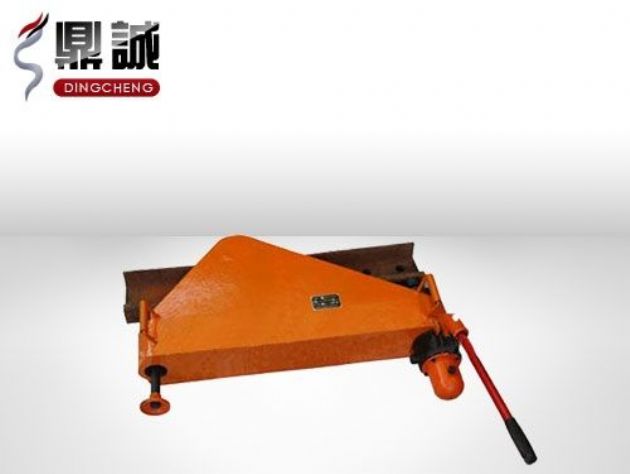 點擊查看詳細信息<br>標題：垂直液壓彎軌機 閱讀次數：4471