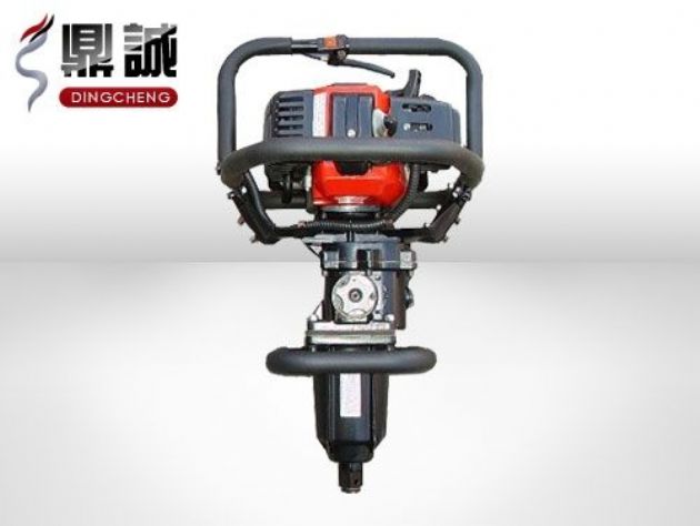 點擊查看詳細信息<br>標題：便攜式內燃扳手 閱讀次數：4438