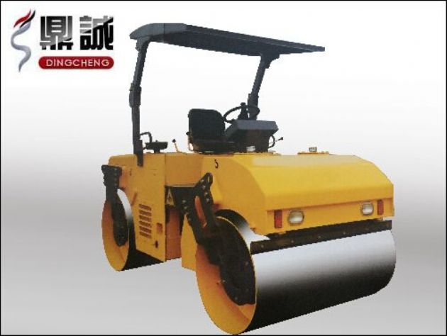點(diǎn)擊查看詳細(xì)信息<br>標(biāo)題：6噸雙鋼輪振動(dòng)壓路機(jī) 閱讀次數(shù)：13182